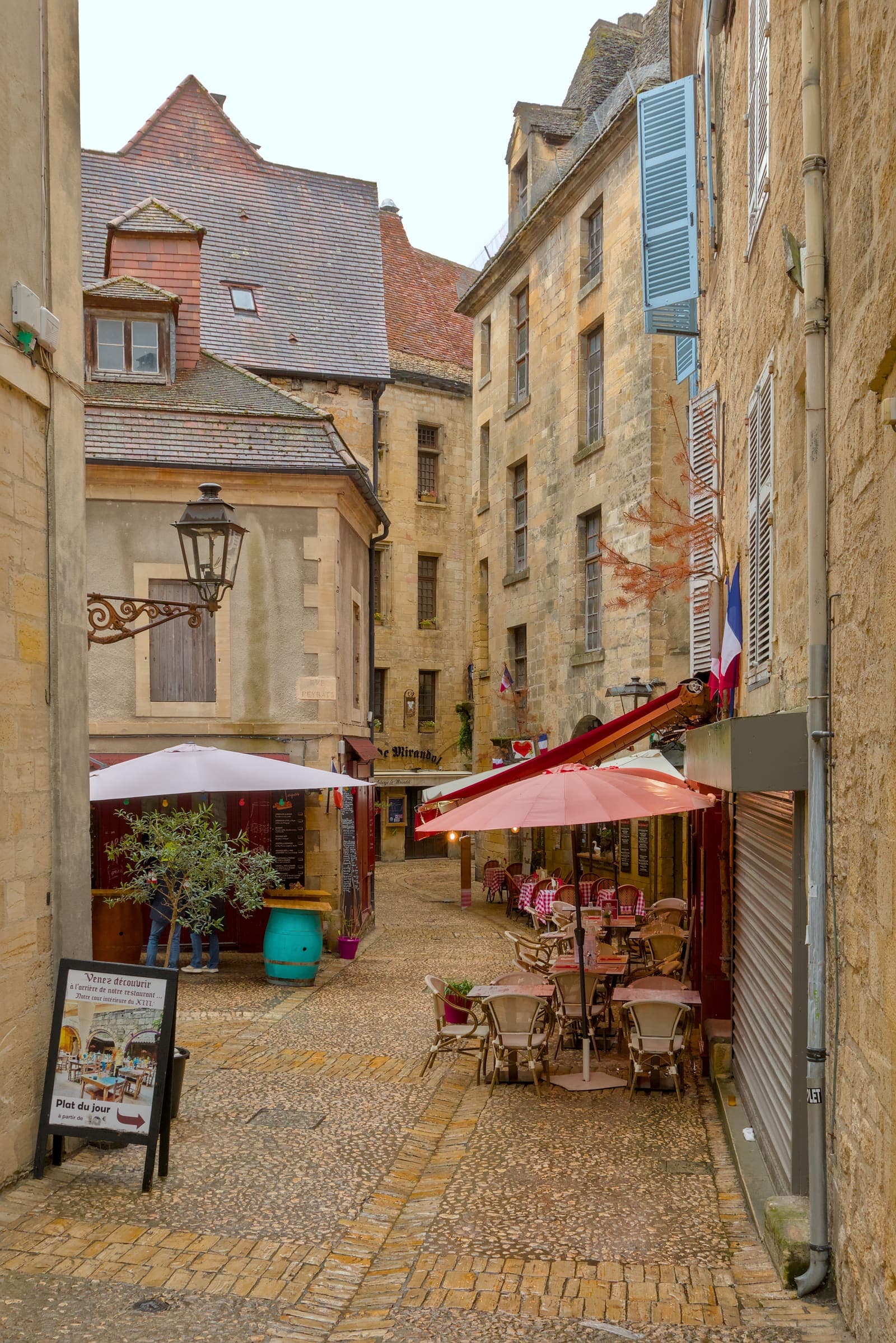 La Rue des Consuls